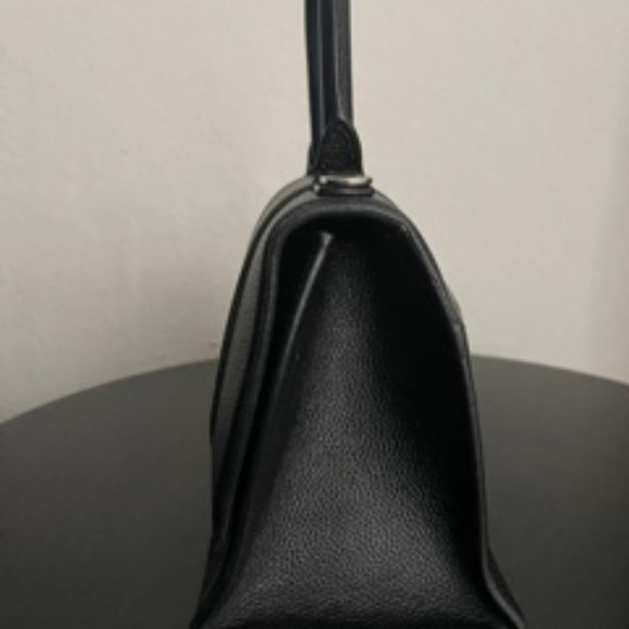 BALENCIAGA HOURGLASS SMALL BAG BLACK GRAIN LEATHER - Picture 4 of 9